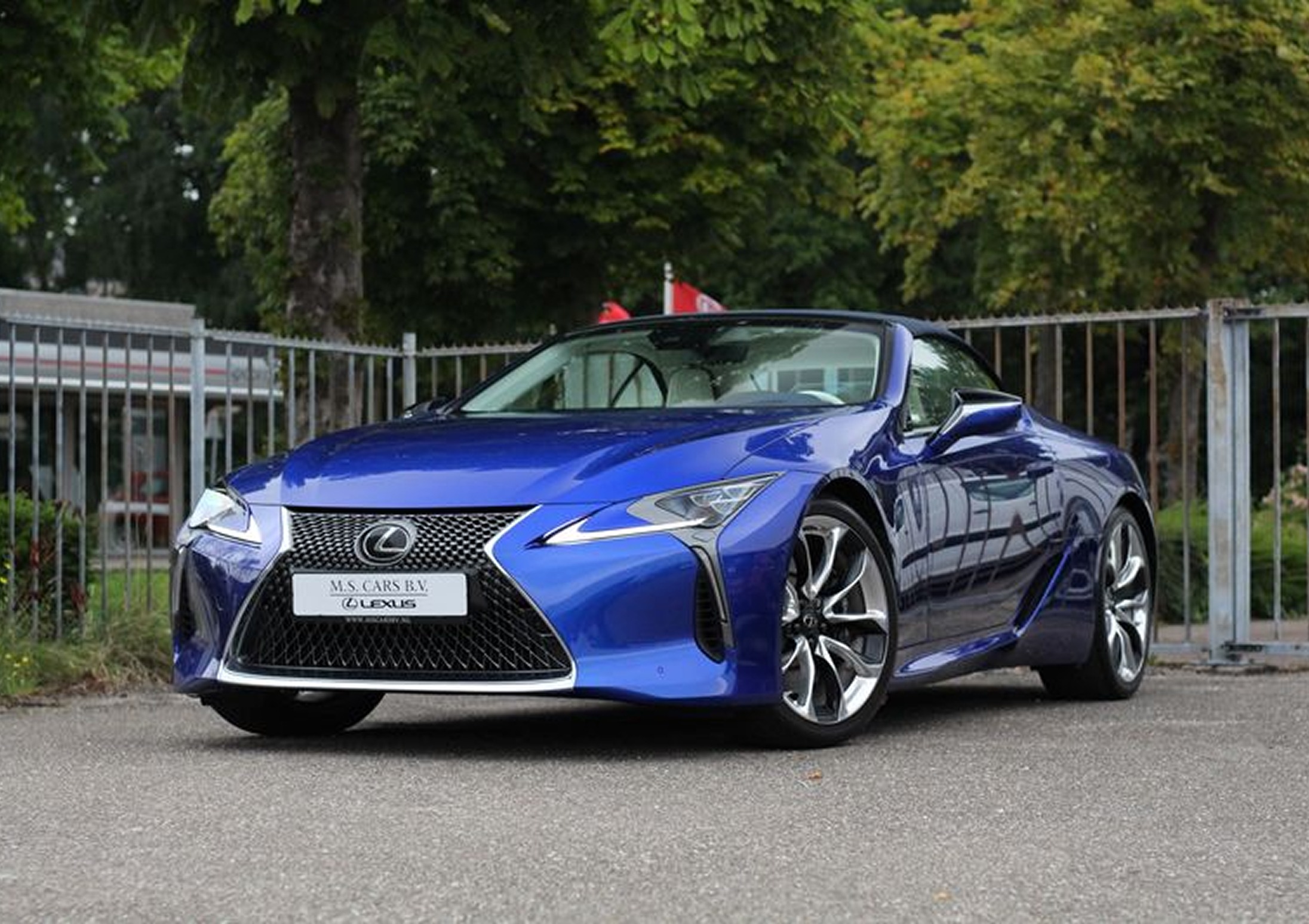 Gallery gallery_images_3_1_1785933885887297504.jpg Deskundig advies | M.S. Cars B.V.
