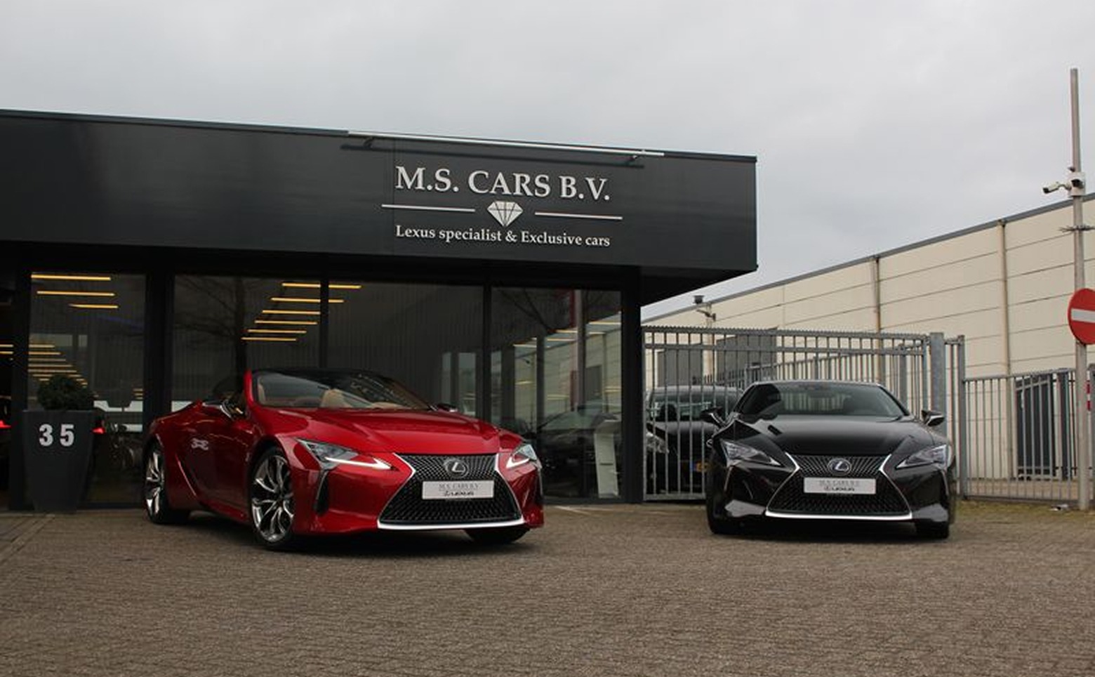 Aanbod Details Person Image Home | M.S. Cars B.V.