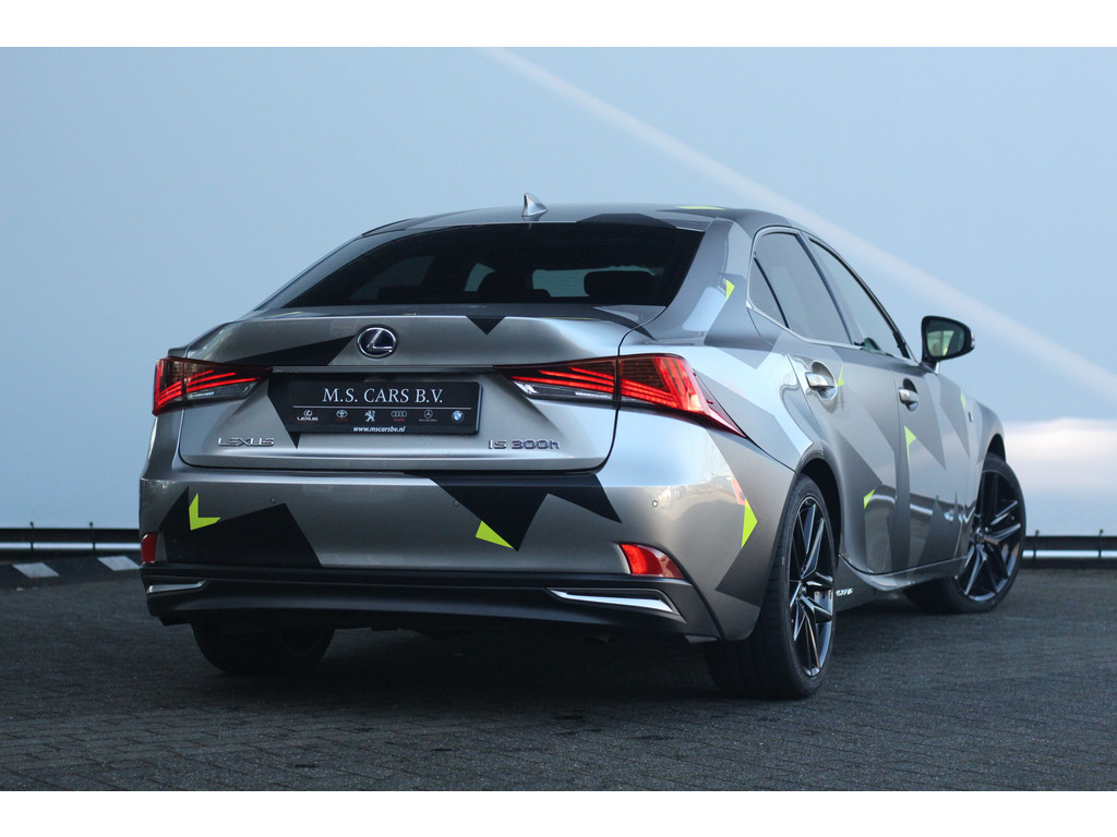 Lexus IS300h Hybride F-Sport Line Camo-Edition I Sunroof I Mark Levinson I PCS 27926407-1.jpg | M.S. Cars B.V.